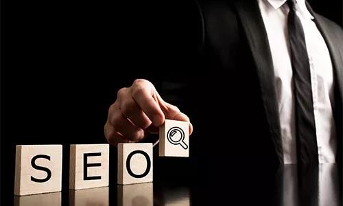 從哪里可以了解seo優(yōu)化外包價(jià)格？